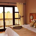 Flintstones Guest House Cape Town