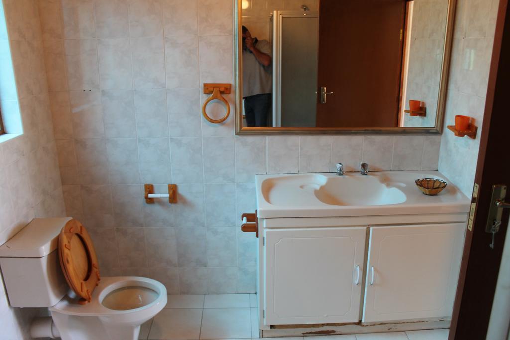 Guest house Flintstones 3*